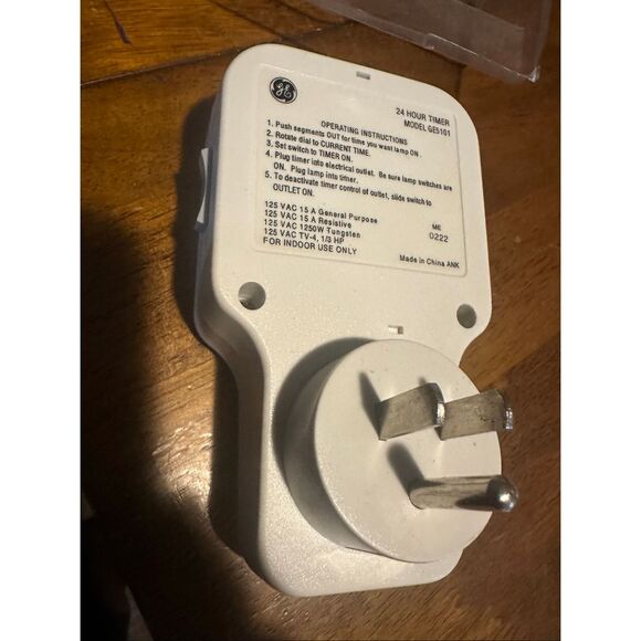 GE 24 Hr Light Appliance Timers With Outlet Model GE5101Set of 2 - Picture 4 of 5
